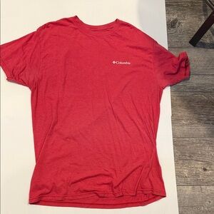 Columbia Men's Vibrant Red Short Sleeve Tee